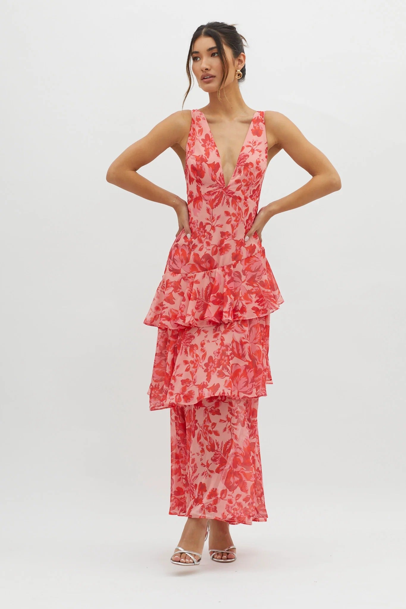 Veda Floral midikjole – volanger, ryggsnøring