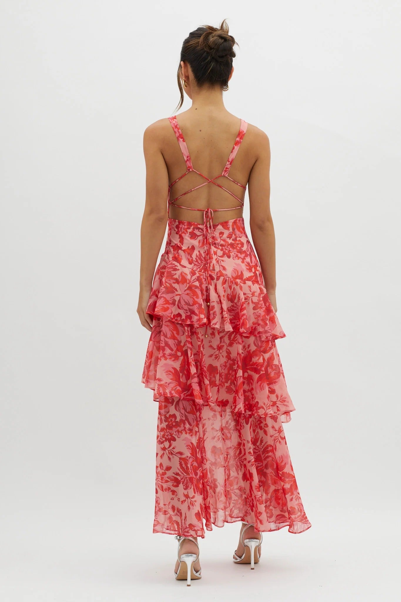 Veda Floral midikjole – volanger, ryggsnøring